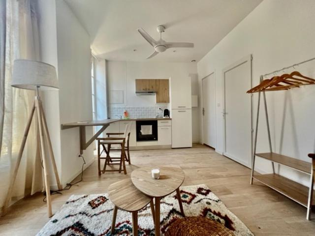 Boheme Chic - Parking- 80m Des Arenes Apartment *